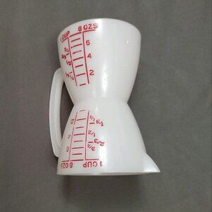 TUPPERWARE, vintage twin measuring cup